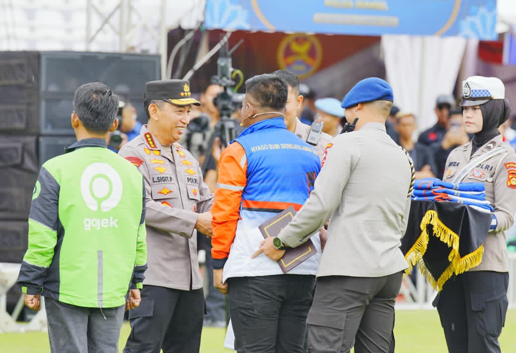 Kapolri ke Buruh dan Ojol: Terus Menjadi ‘Sabuk Kamtibmas’ Demi Wujudkan Indonesia Emas 2045