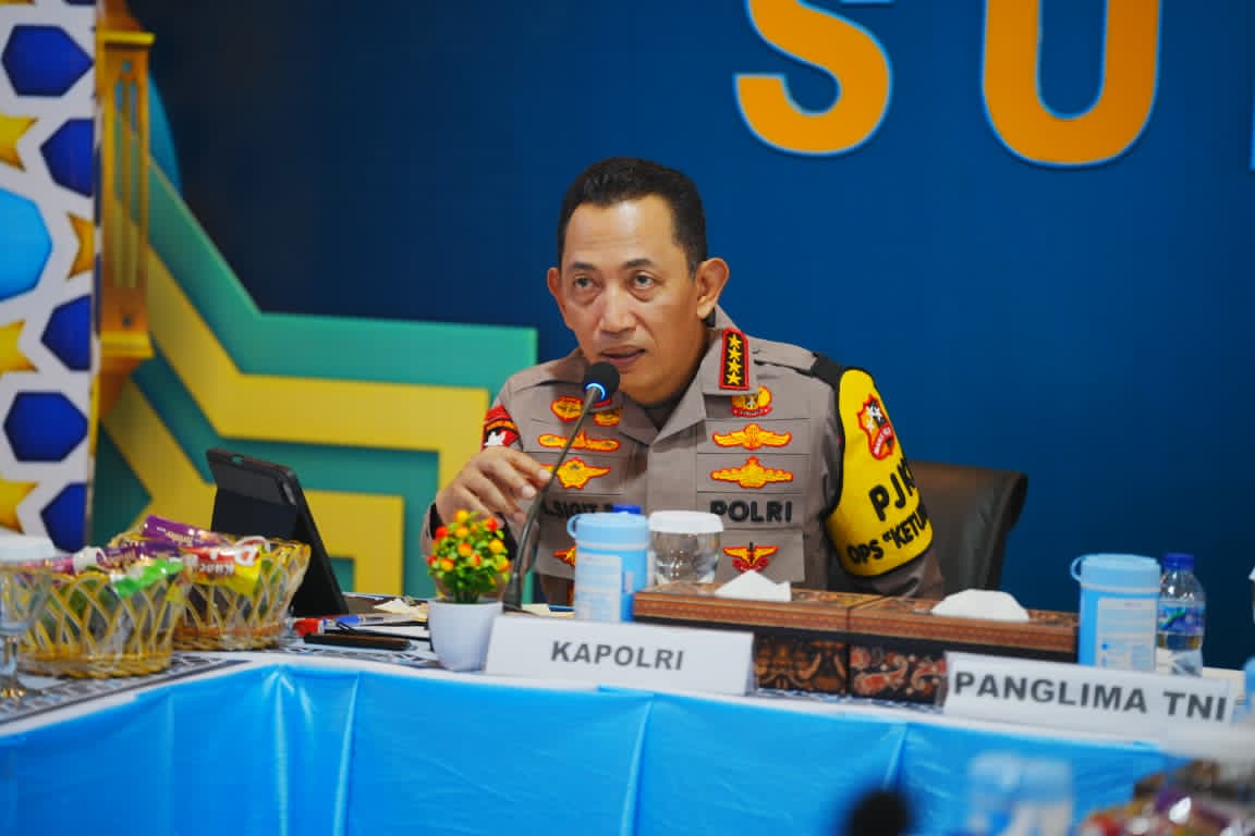 Monitoring Malam Takbiran, Kapolri Pastikan Pengamanan Rangkaian Perayaan Idulfitri