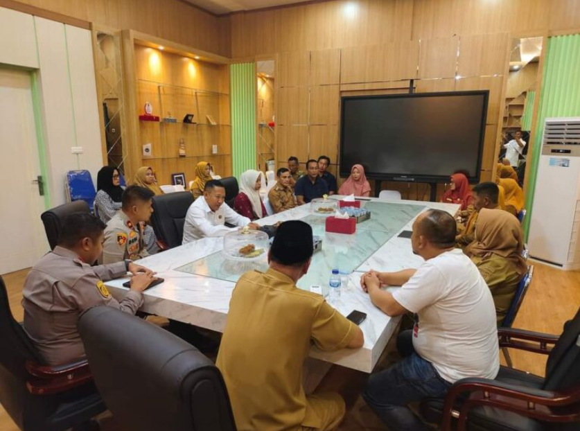 Supriyani Bohong Ditekan Bupati Konsel Untuk Berdamai, Ini Klarifikasi Ketua PGRI Baito Yang Ikut Mediasi