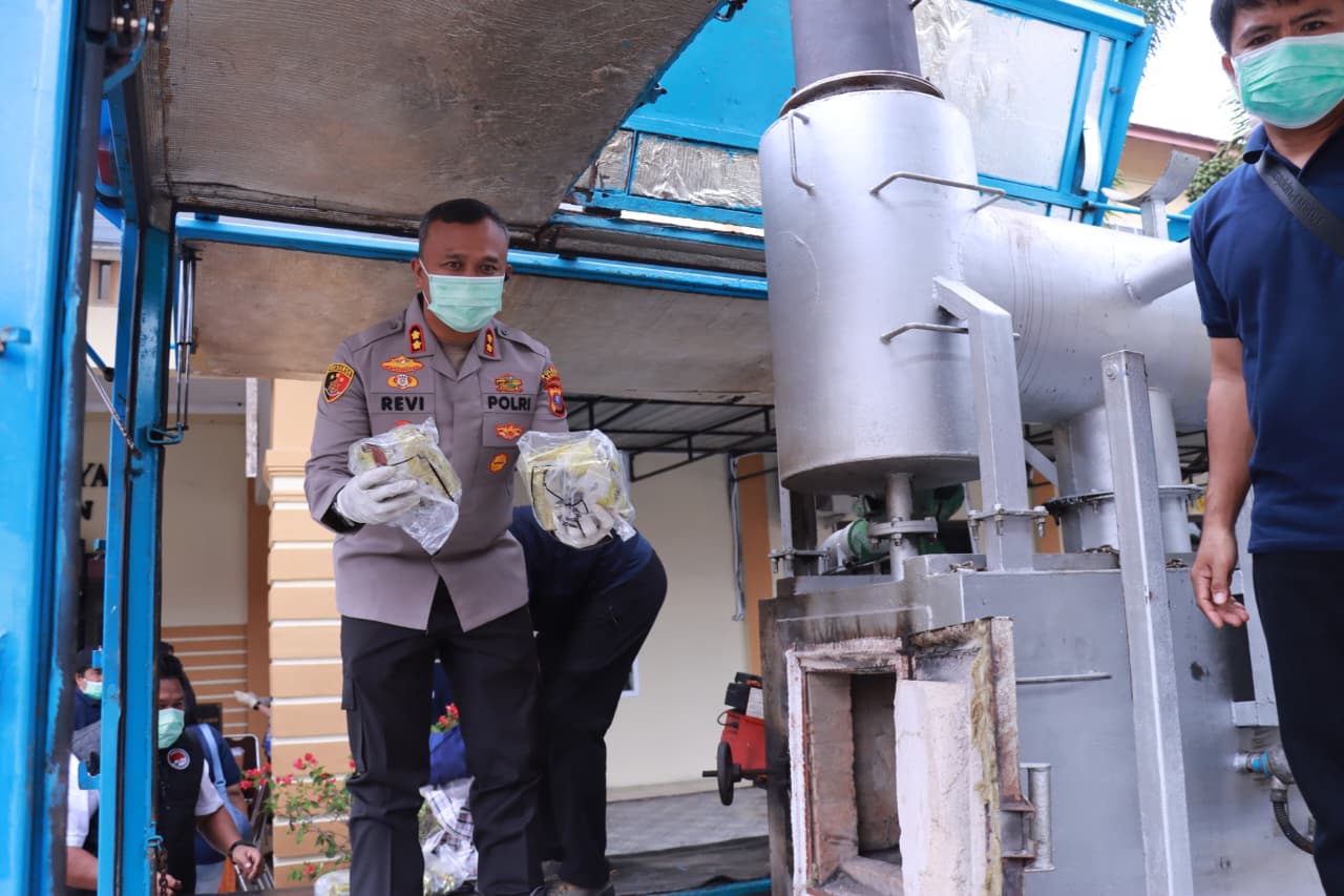 Polres Asahan Musnahkan 32,6 Kg Sabu dan 1.704 Sachet Obat Keras, Selamatkan 40 Ribu Jiwa