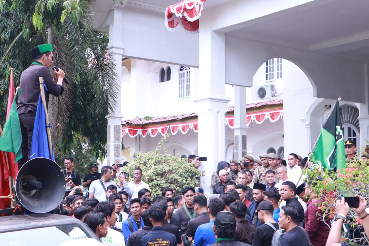 Cipayung Plus Asahan Gelar Aksi Damai di DPRD Asahan, Tuntut Transparansi dan Keadilan